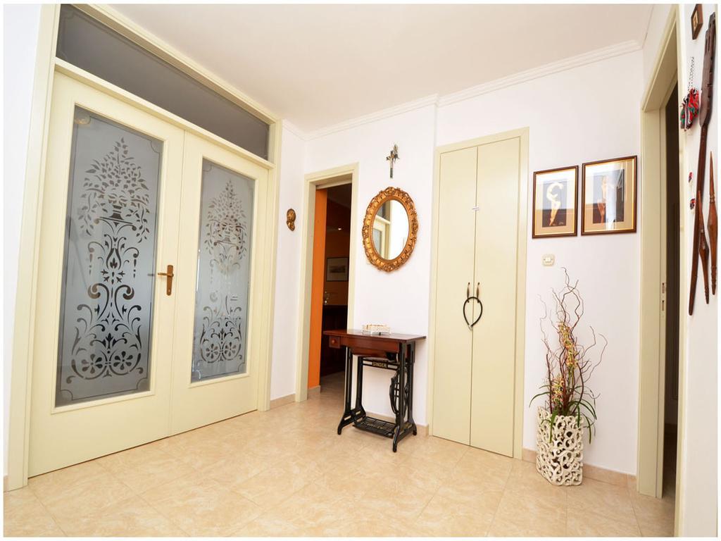 Apartment Laura بودْسْتغانا الغرفة الصورة
