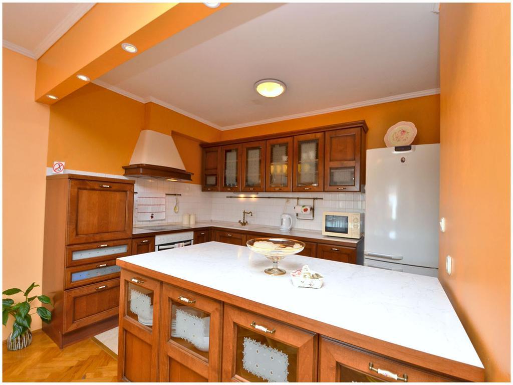 Apartment Laura بودْسْتغانا الغرفة الصورة